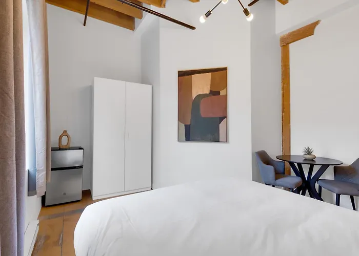 The Little Prince Rooms-Old Montreal
